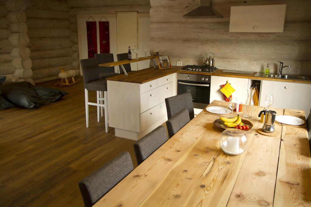 Humala Holiday Home Kohila Zimmer foto